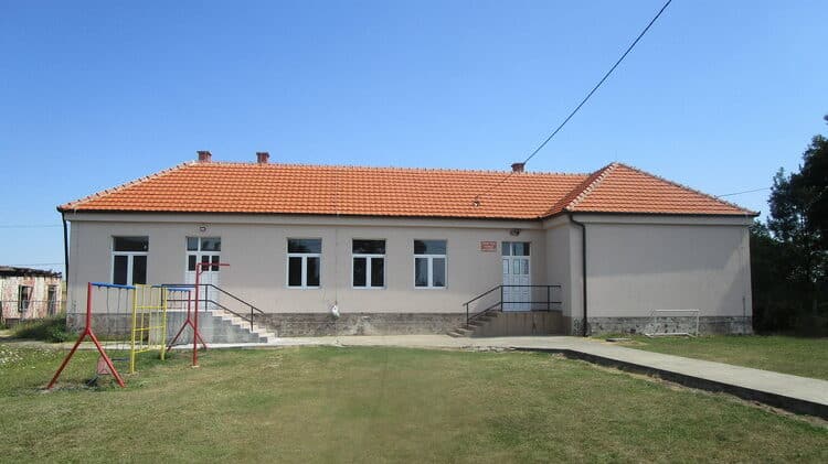 Kragujevac: Adaptirana škola u Jarušicama 1