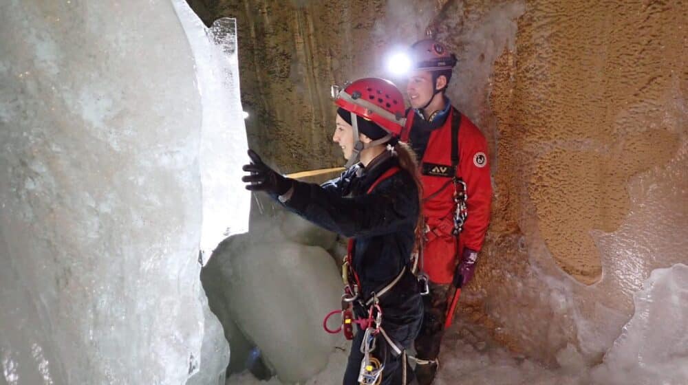 Topi se led u jamama na Velebitu 1