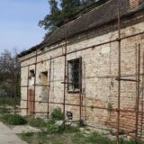 Da li će se graditi stambena zgrada u dvorištu najstarije kuće u Novom Sadu 9