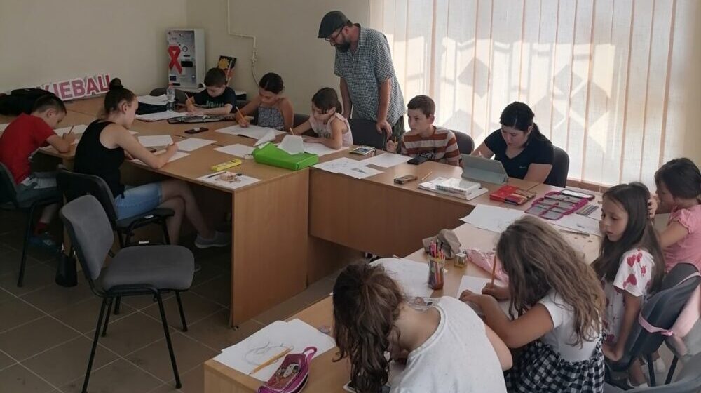 Kragujevačka deca upoznaće devetu umetnost u Školi stripa 1