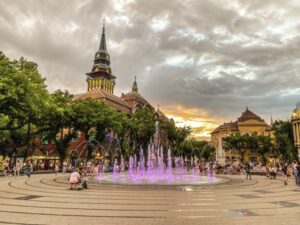 Vođenje deteta na lancu izazvalo burne reakcije Subotičana 3 Vođenje deteta na lancu izazvalo burne reakcije Subotičana 3