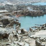 Iz reke u Portugalu isplivalo selo potopljeno pre pola veka (VIDEO) 9