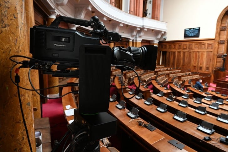 Roboti "Zanisa" iz Valjeva u Skupštini Srbije 4 Roboti "Zanisa" iz Valjeva u Skupštini Srbije 4