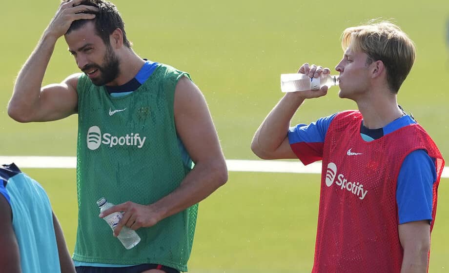 Đerar Pike spreman da igra za džabe kako bi Barselona registrovala igrače 1