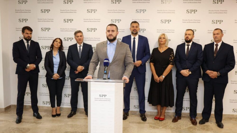 Zukorlić i Zvizdić o jačanju veza između Bošnjaka iz Srbije i BiH 1