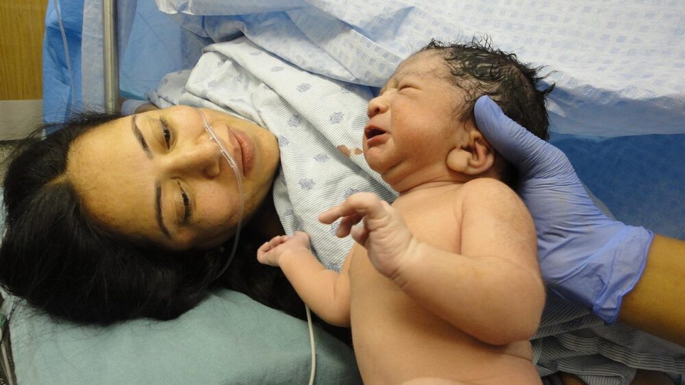 baby-1531059_1280-e1659626189808.jpg