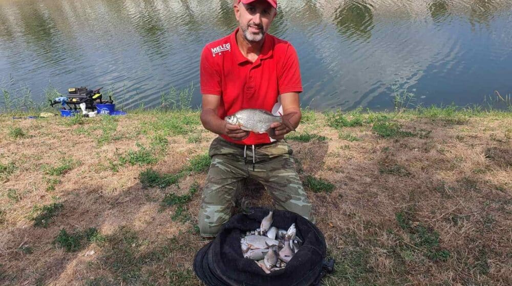 Obrenovački pecaroši najbolji u fideru na zrenjaninskom jezeru 1