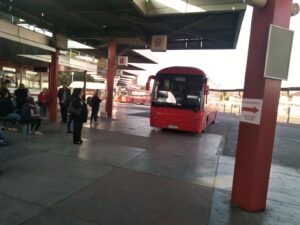 Na glavnoj autobuskoj stanici u Nišu radnica odbila da pomogne slepoj studentkinji da ode do perona: "To nije u opisu mog posla" 2