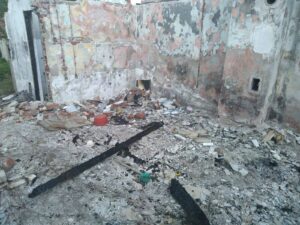 “Dođemo na zgarište, otplačemo, pa se vratimo na ulicu”: Gradonačelnica Niša odbila molbu porodica koje su u požaru ostale bez domova 5