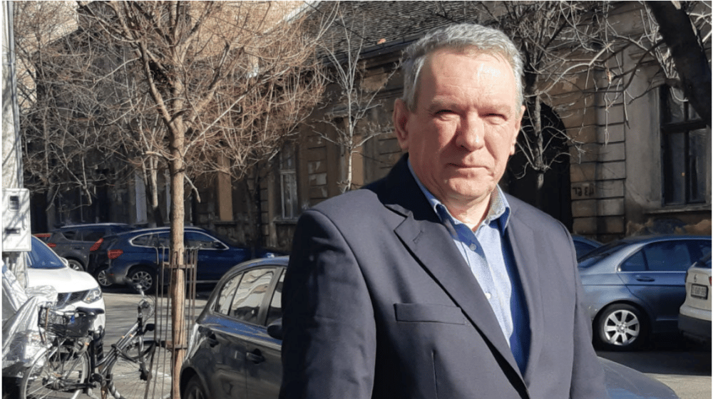 Nadam se da KFOR neće krenuti u rušenje barikada: Goran Bogdanović o raspoređivanju vozila KFOR-a na Severu KiM 1