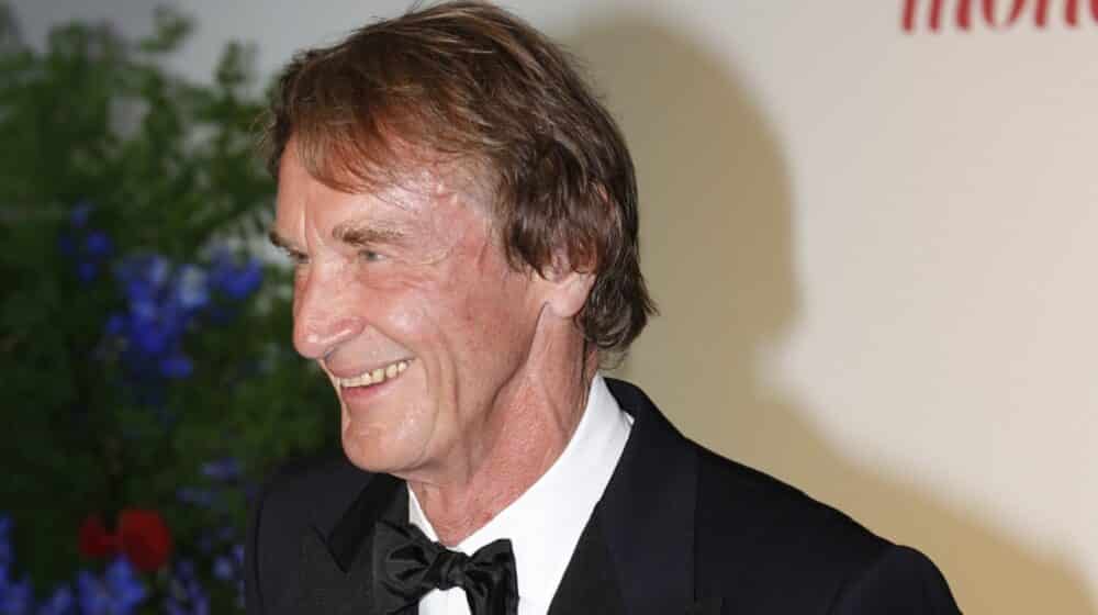 Najbogatiji Britanac bi da kupi Mančester junajted 1