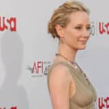 Preminula američka glumica En Heč 1