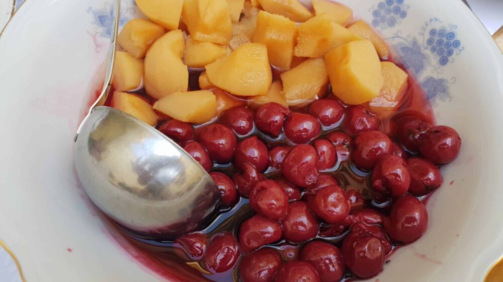 Kompot - rezervoar vitamina za duge zimske dane (recept) 1