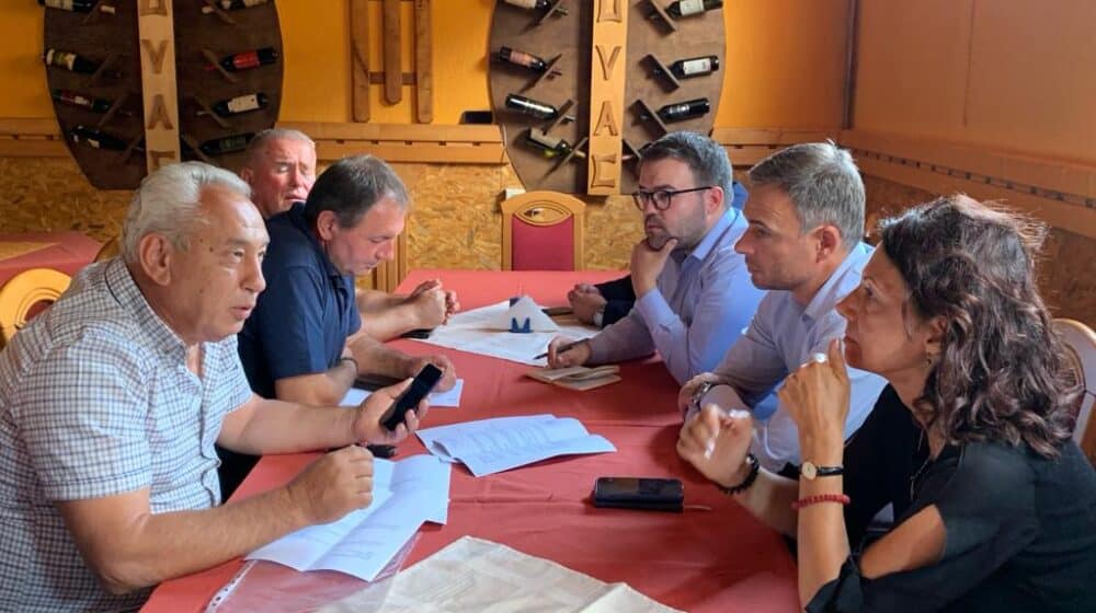 Poslanici Narodne stranke na Kosovu i Metohiji: Vučić je izdao Srbe zarad vlasti 1