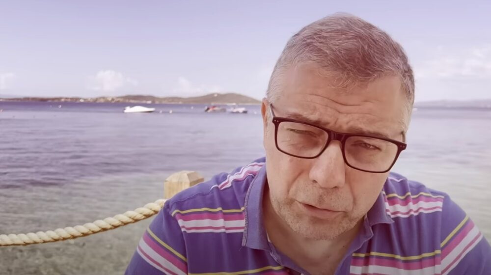Mićko Ljubičić u epizodi - Vučić na moru...problema (VIDEO) 1