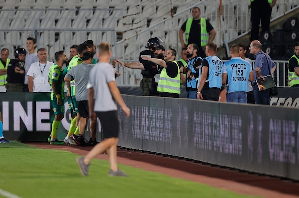 UEFA zbog Grobara prazni deo ili ceo stadion Partizana 1