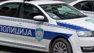 Sremska Mitrovica: Uhapšen mladić koji je autom pregazio stopalo policajca pa pobegao