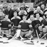 Izbačen iz CSKA sa samo 27 godina: Tragična priča o legendarnom hokejašu SSSR kog je beda primorala da radi kao - grobar 8