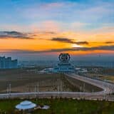 "Zatvoreni smo u zlatnoj kugli": Prestonica jedne od najzatvorenijih zemalja na svetu - mermer, bašte i puste ulice 6