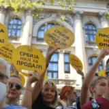 Završen protest Kreni promeni i SEOS, zahtevi predati skupštini 5