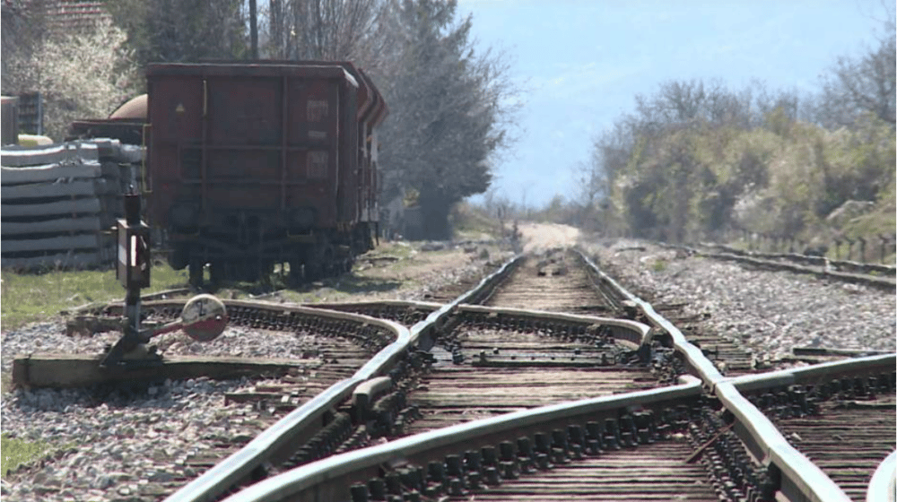 U prekidu železnički saobraćaj na barskoj pruzi, iskliznuo vagon na delu od Priboja do Bistrice 10