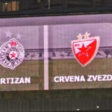 Semafor u Humskoj bez treće zvezdice na grbu Crvene zvezde 10