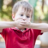 Svi štucamo, a nauka nema konačan odgovor zbog čega: Da li nas stvarno neko pominje ili postoji fiziološki razlog za ovaj fenomen? 6