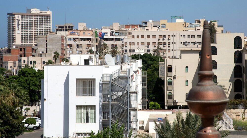 U Tripoliju napeto dan posle sukoba u kojem je poginulo oko 30 osoba 1