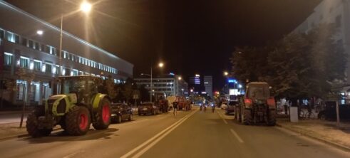Poljoprivrednici nisu prihvatili ponudu Vlade, nastavljaju sa blokadama u Novom Sadu 6