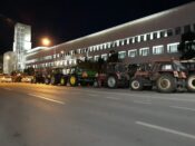 viber_image_2022-08-16_20-43-21-286 Posle pet dana odblokiran centar Novog Sada, paori čekaju papir iz Vlade 3