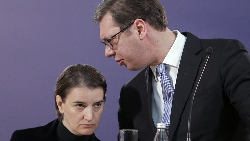 "Jedini vladar uskoro će morati da donese najtežu odluku": Do kada će Srbija moći da balansira između Rusije i Zapada? 1