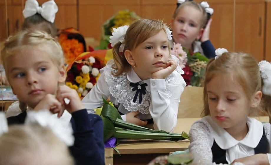 U Rusiji zabranjeni mobilni telefoni u učionicama 1
