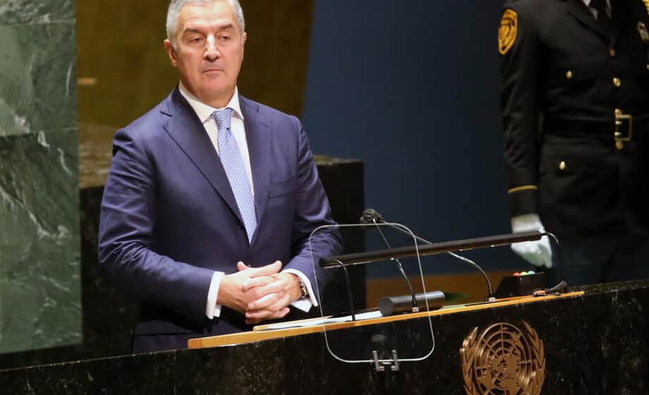 Milo Đukanović o potpisivanju Temeljnog ugovora: Iako ponekad kratko pamtimo, maloumni nismo! 1