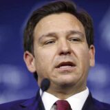 Ron Desantis se povukao iz izborne trke, pružio podršku Donaldu Trampu 3