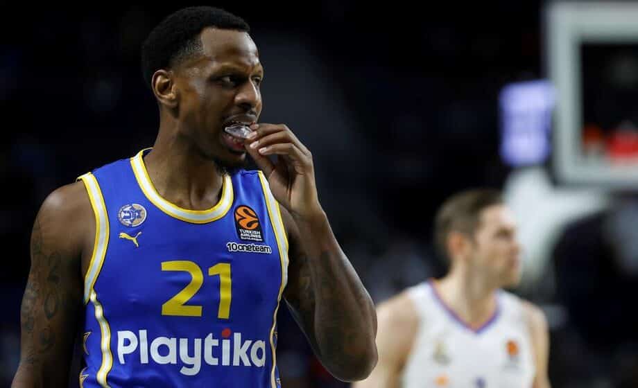 Naneli: Mlad sam u duši i telu 1