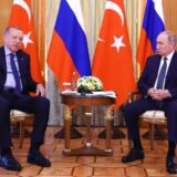 Putin i Erdogan dogovorili plaćanje gasa u rubljama 11