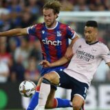 Arsenal slavio na neugodnom gostovanju Palasu 7