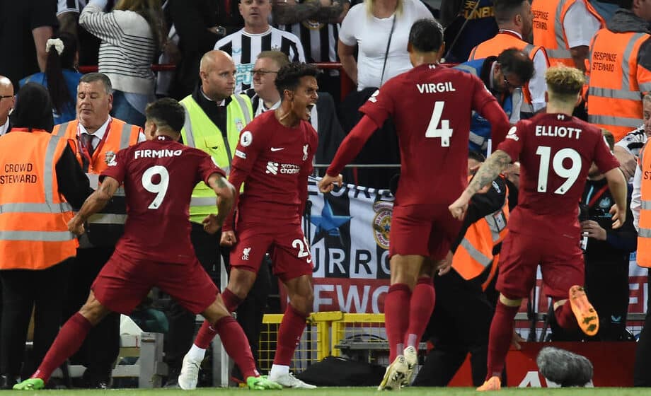 Liverpul u osmom minutu nadoknade do pobede nad Njukaslom, remi Vest Hema i Totenhema 1