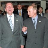 Ruski mediji u Gerhardu Šrederu vide spasioca Evrope 12