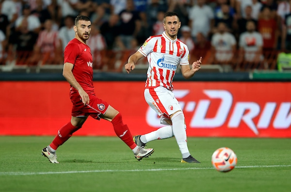 Stanković neće da rizikuje sa Pešićem i Ivanićem 1