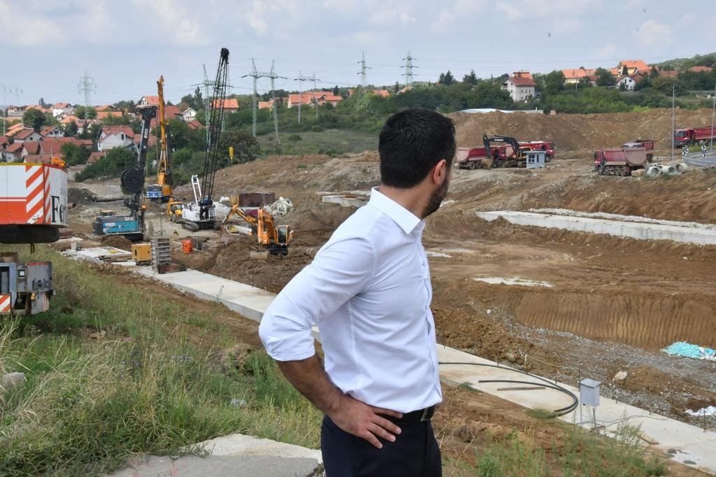 Momirović: Na proleće 2023. puštamo u rad obilaznicu oko Beograda (FOTO) 4 Momirović: Na proleće 2023. puštamo u rad obilaznicu oko Beograda (FOTO) 4