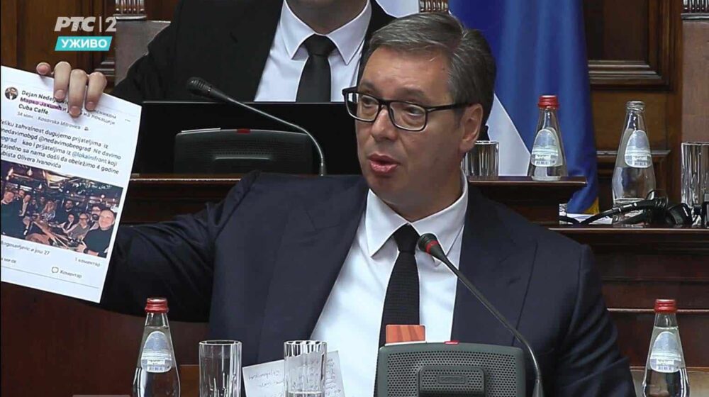 Vučić potvrdio da će se obratiti u subotu 8. oktobra, najavljeno obraćanje se odlaže 1