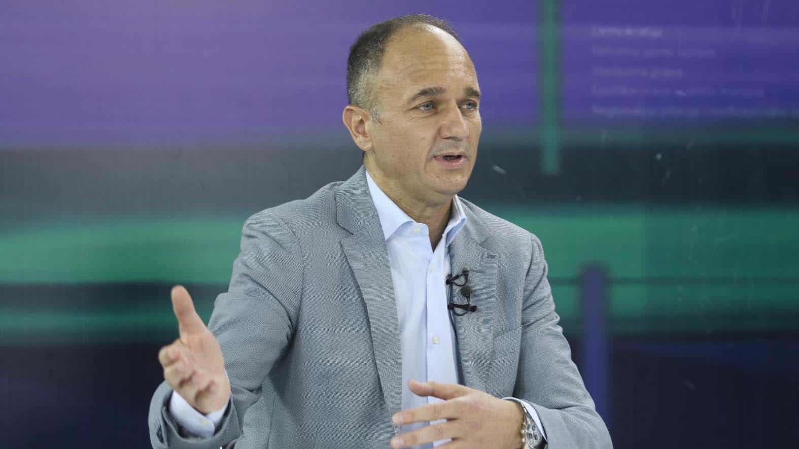 "Korak po korak, Srbija klizi u ponor devedesetih": Sagovornici Danasa povodom preporuke MSP-a da se ne putuje u Hrvatsku 4 "Korak po korak, Srbija klizi u ponor devedesetih": Sagovornici Danasa povodom preporuke MSP-a da se ne putuje u Hrvatsku 3