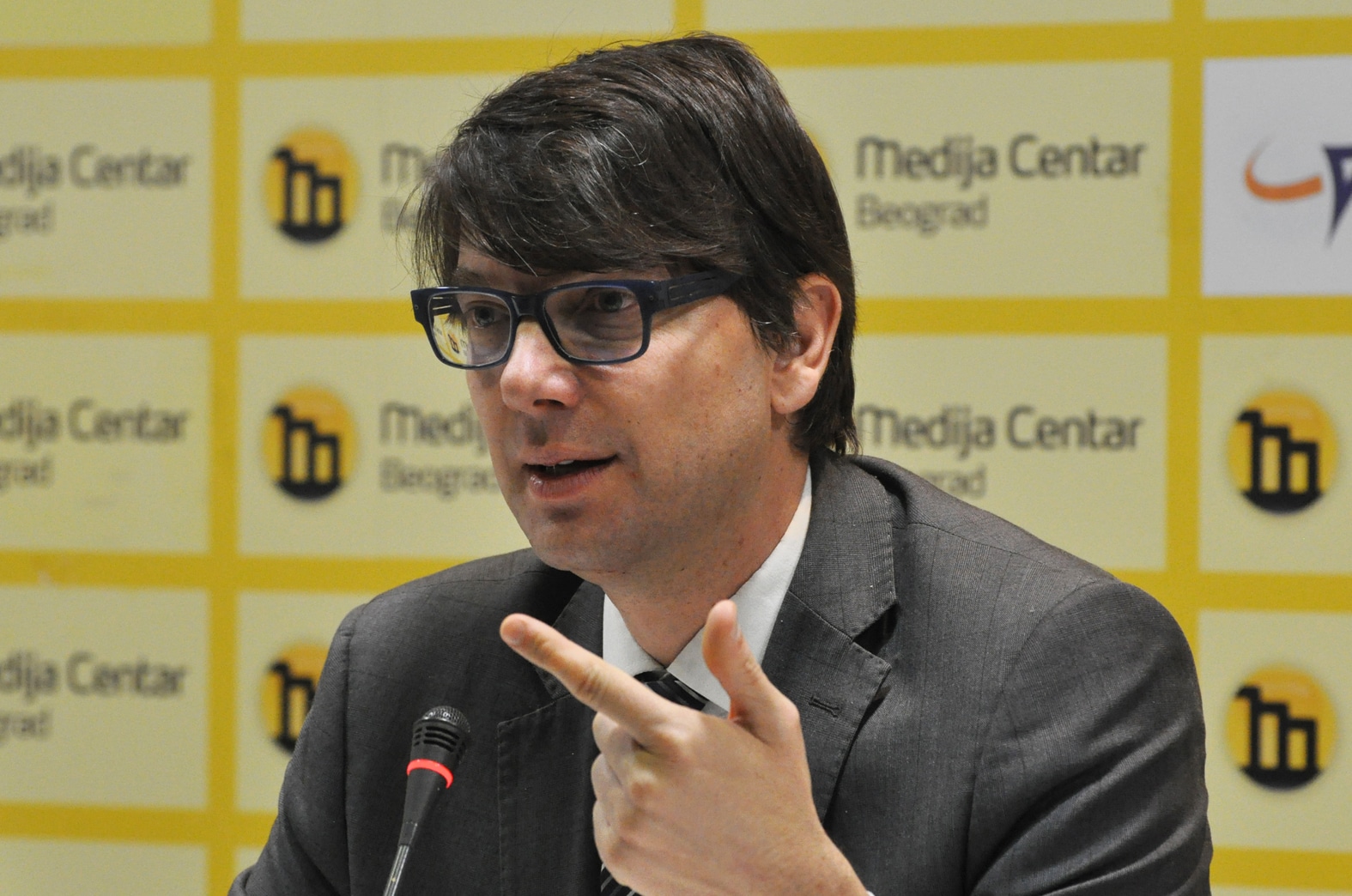 Zborovi su krik protiv partokratije 2 Zborovi su krik protiv partokratije 2