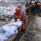 Zemljotres u Kini pokrenuo klizište: Najmanje 65 stradalih, na stotine povređenih 8