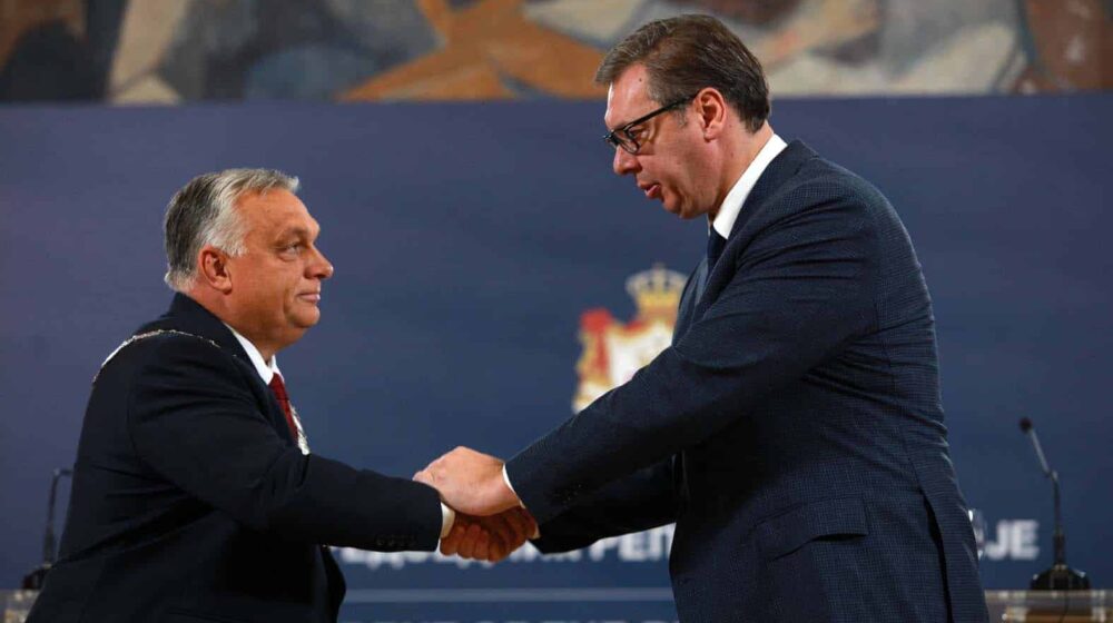 ALEKSANDAR VUČIĆ URUCIO ODLIKOVANJE VIKTORU ORBANU