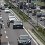 AMSS: Vozače danas očekuje pojačan saobraćaj i promenljivi uslovi uz povremeno jače pljuskove 13