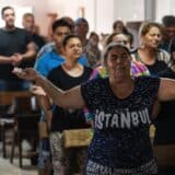 Srbija, Romi i religija: Raspevana protestantska crkva u Leskovcu - „Ti si moje pouzdanje, neka čuju sve mahale" 6