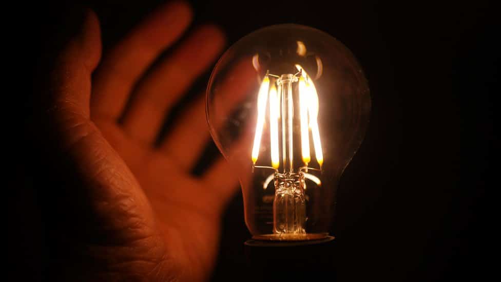 Srbija i energetika: Kako uštedeti struju i može li menjanje sijalica da ublaži energetsku krizu 1 Led sijalica