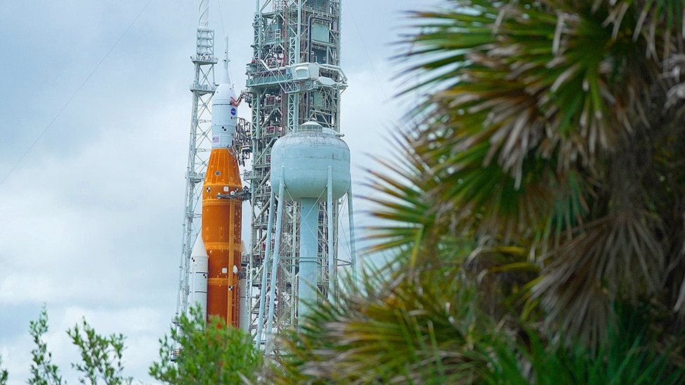 Artemis i NASA: Američka svemirska agencija ponovo odložila lansiranje rakete na Mesec 1 SLS rocket